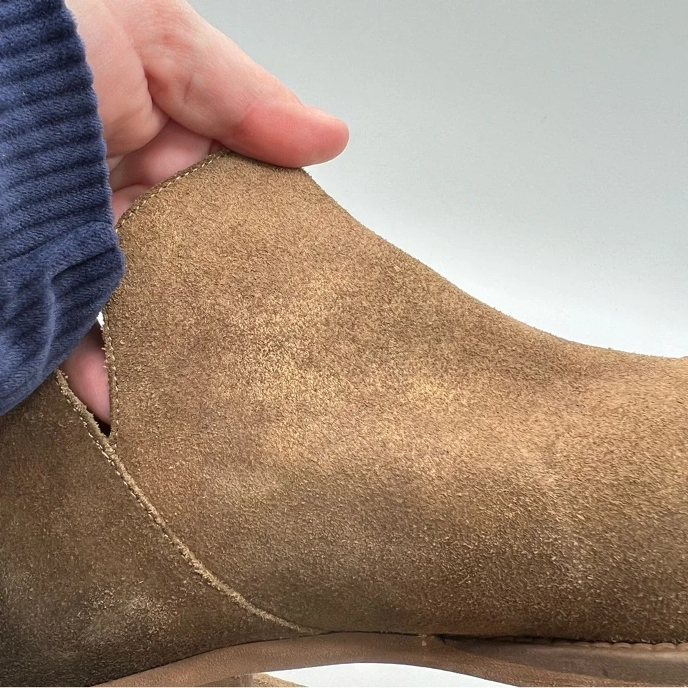 Vaneli Women’s Chelsea Ankle Boots Sz 10W Brown Suede Slip On Classic Burnished